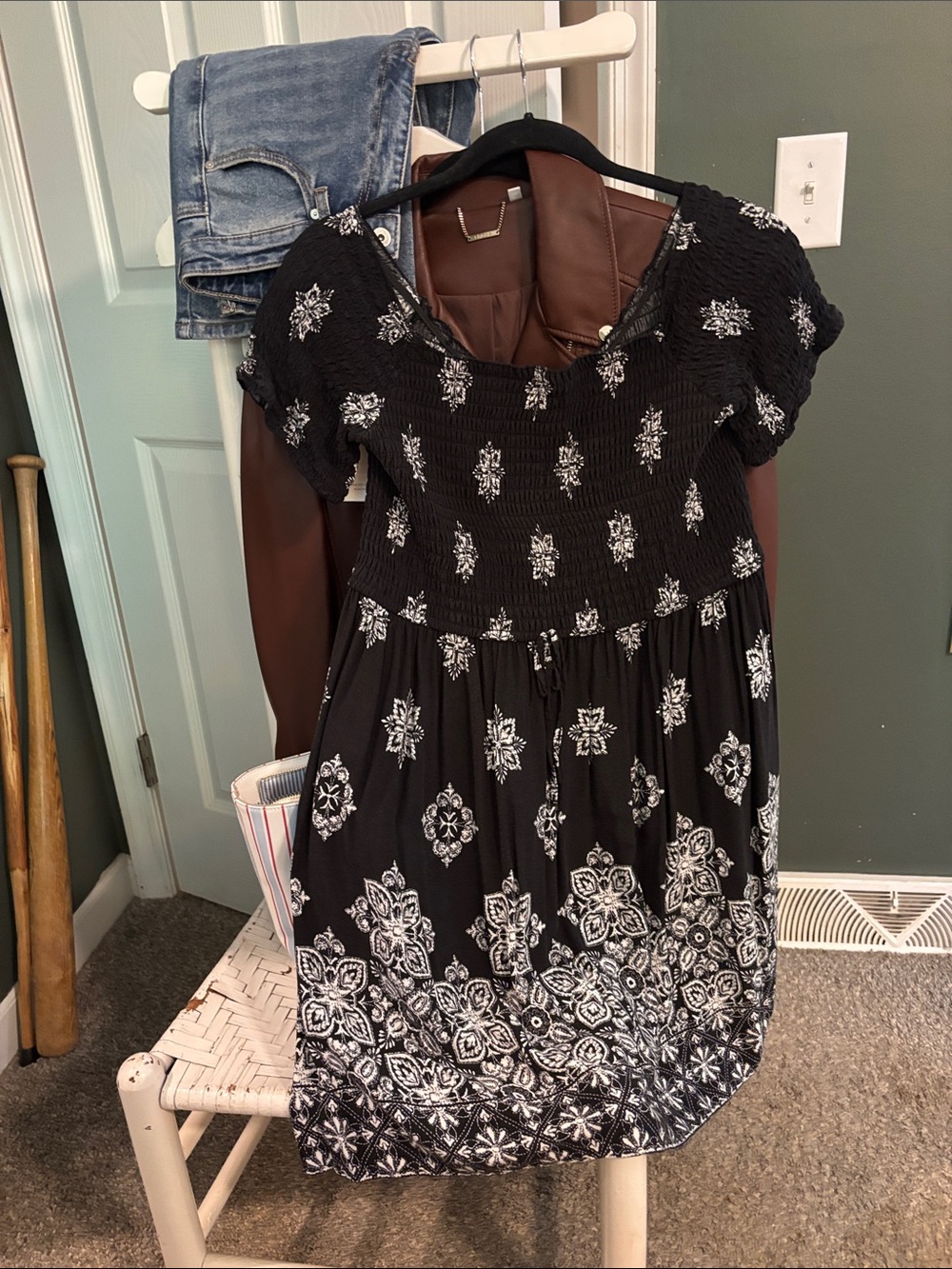 Black & White Smocked Floral Midi Dress - Women